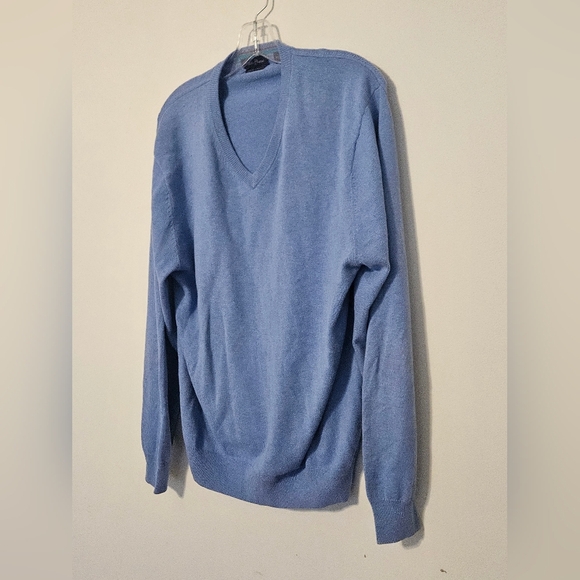 Alan Flusser Men's Sky Blue Cotton Cashmere V Neck Sweater Medium - Picture 3 of 7
